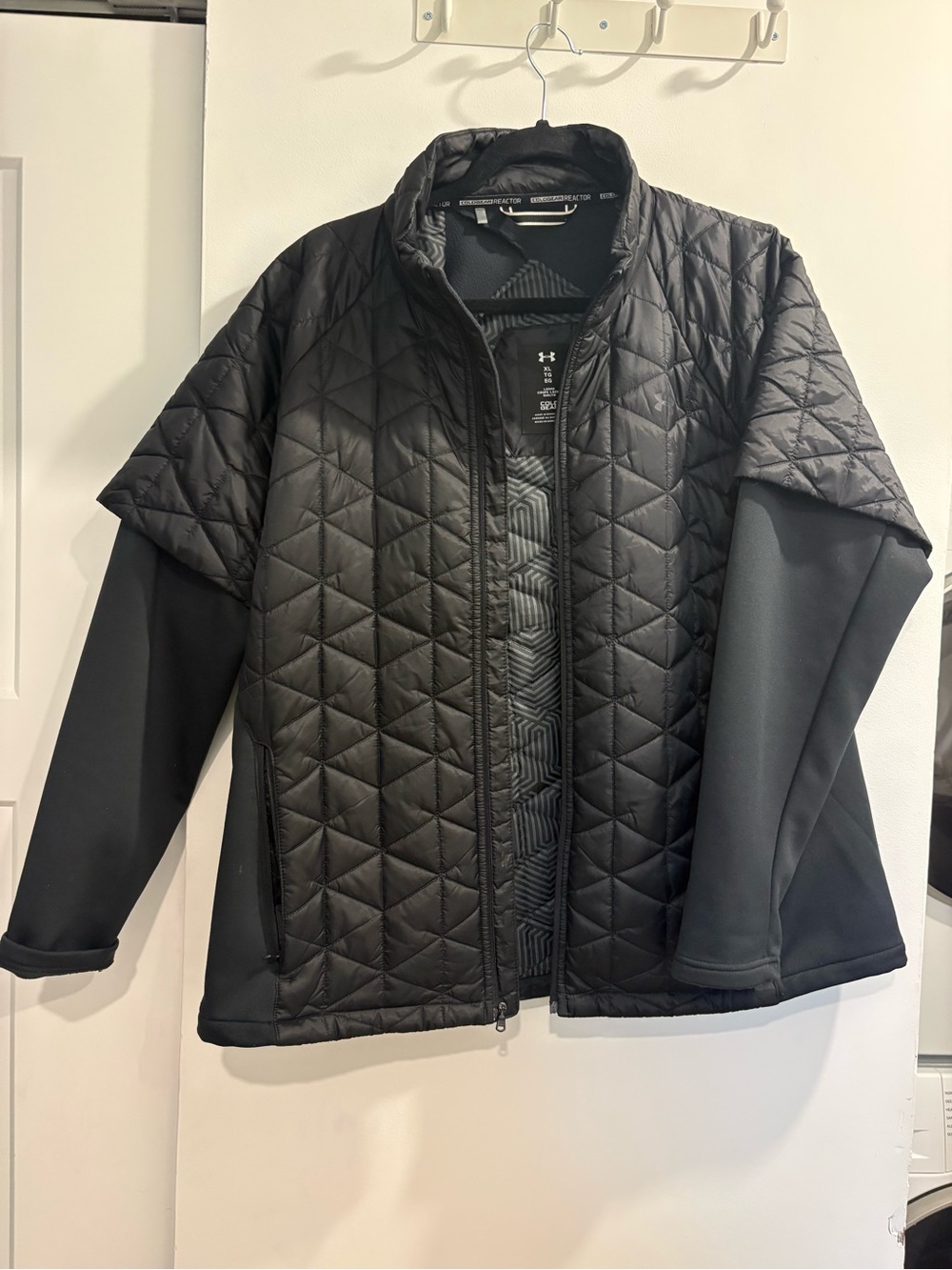 Under Armour women’s XL Black Quilted Hybrid Jacket